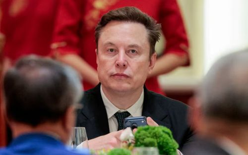 Lời hứa của Elon Musk về Internet vệ tinh giá rẻ