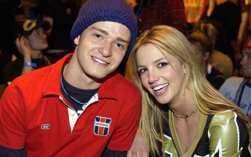 Britney Spears 'tái hợp' tình cũ Justin Timberlake