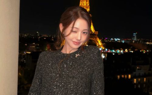 Jang Won Young (IVE) 'lột xác' đầy quyến rũ tại Pháp