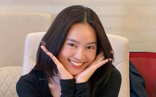 Chàng trai kém 10 tuổi công khai bày tỏ với Ninh Dương Lan Ngọc