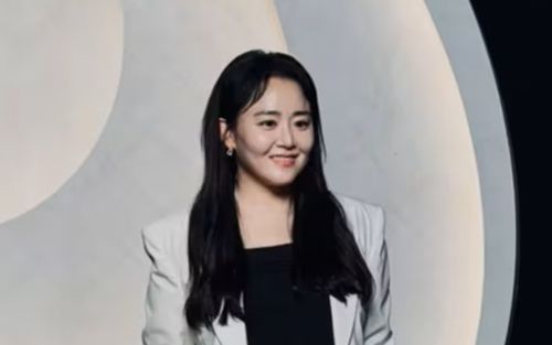 Diện mạo khác lạ của 'em gái quốc dân' Moon Geun Young sau đám cưới