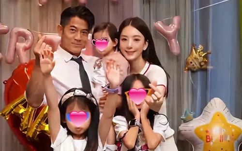 Quách Phú Thành đón sinh nhật bên vợ và 3 con gái