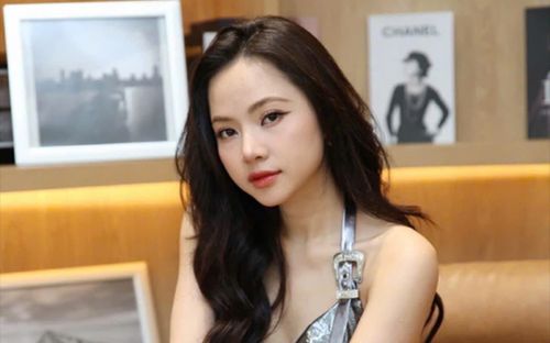 Ngô Lan Hương hoài niệm về ký ức từng hát trong nhà vệ sinh