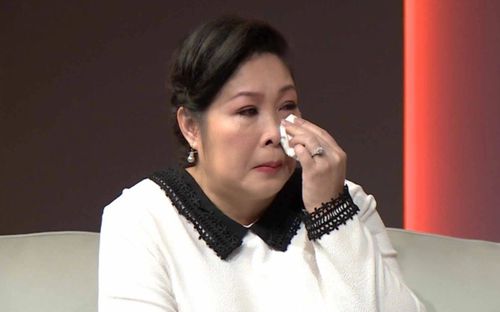 MC Nguyên Khang tiết lộ chuyện nghệ sĩ Hồng Vân bị bệnh nặng