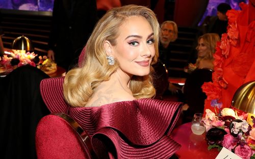 Adele chuẩn bị trở lại sau 6 năm, album mới hé lộ nhiều điều chưa từng kể
