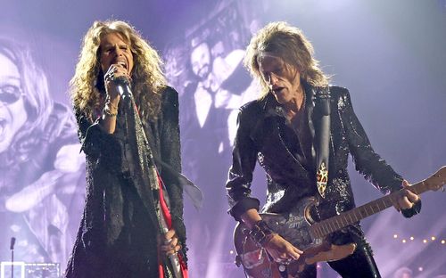 Johnny Depp tái xuất sân khấu