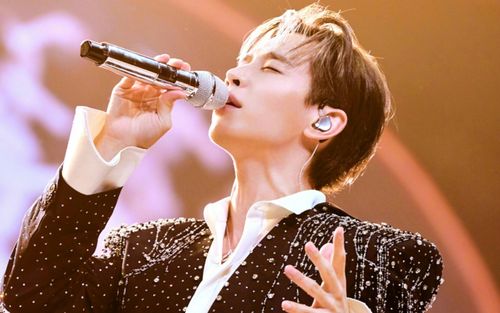 Henry Lau hủy toàn bộ 5 đêm diễn tại Bắc Mỹ
