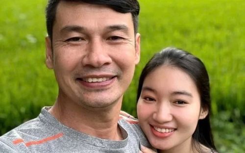 Vợ trẻ Tiết Cương bất ngờ nhắc chuyện tình cũ của chồng