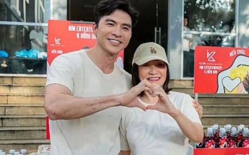 Steven Nguyễn nhận nhiệm vụ 'bảo kê' Hồng Đào