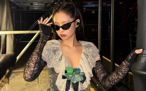 Jennie đã 'vượt mặt' thành viên solo thành công nhất BTS