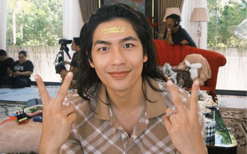 Chiếc đồng hồ gần 1 tỷ của nam chính phim Trấn Thành