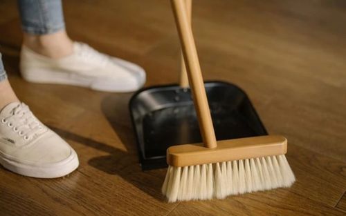 Những thói quen tưởng vô hại trong ngày đầu năm mới lại khiến tiền bạc cả năm 'đội nón ra đi'