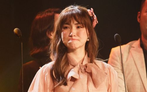 Hòa Minzy khó 'quay đầu'