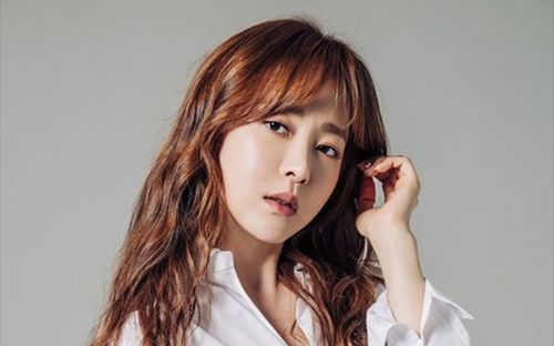 Cựu thành viên After School gây chú ý với hình ảnh táo bạo