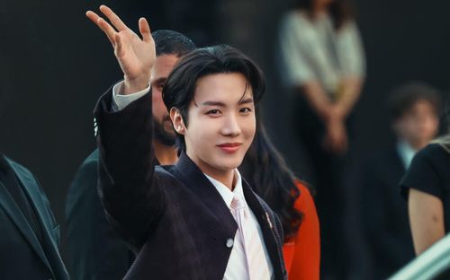 J-Hope (BTS) làm điều đặc biệt nhân dịp sinh nhật