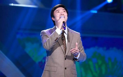 Nam ca sĩ gạo cội giải nghệ sau khi cha mẹ qua đời, 6 năm trôi qua không ai liên lạc được