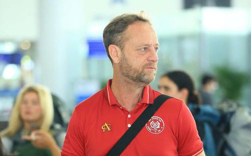 Kết thúc đau đớn với HLV Polking