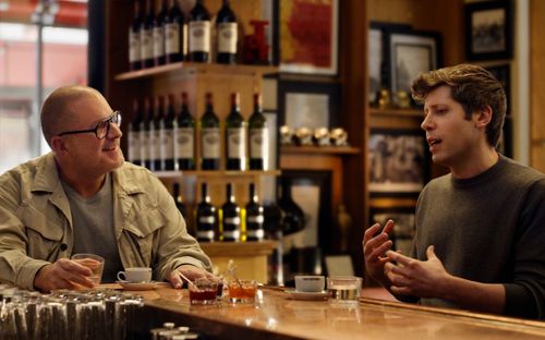 OpenAI sắp trình làng thiết bị AI đầu tiên