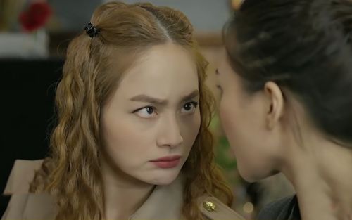 Lan Phương 'vượt mặt' bạn diễn