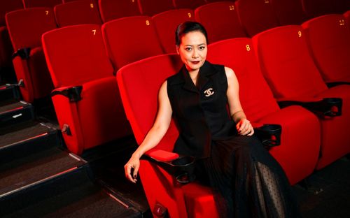 Mỹ nhân U50 đắt show nhất màn ảnh Việt