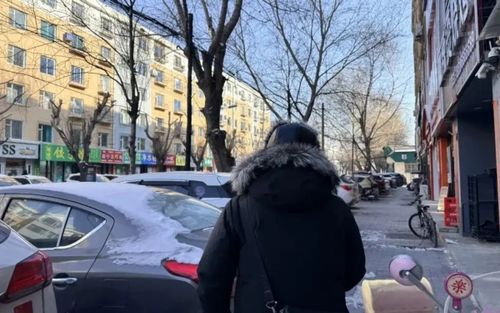 Chi hơn 2 tỷ đồng để tặng quà cho cô gái trên mạng, người đàn ông 52 tuổi nhận 'kết cục' đau lòng