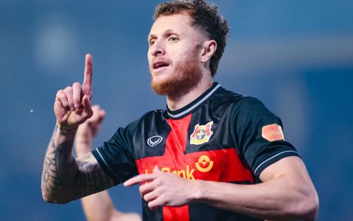 HLV Kim Sang Sik sẽ có 8 cầu thủ nhập tịch đấu tuyển Malaysia