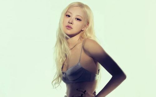 Rosé gợi cảm bất ngờ trong poster mới của BLACKPINK