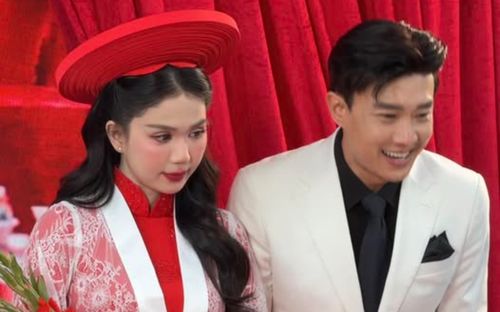 Quốc Trường công khai ảnh cưới với Ngọc Trinh