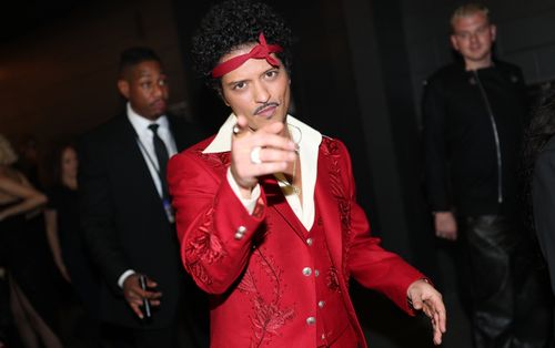 Tiếc cho Bruno Mars