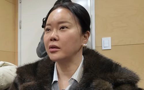 Baek Ji Young gặp biến chứng sau khi can thiệp 'dao kéo'