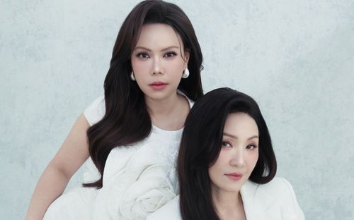 Việt Hương dừng lại với Hồng Đào