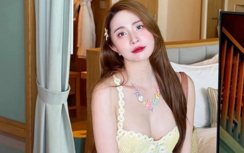 Quỳnh Nga khoe dáng đồng hồ cát, chi tiết đắt giá gây trầm trồ