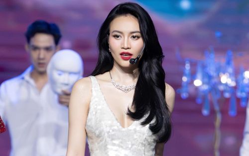 Ninh Dương Lan Ngọc nên dừng lại