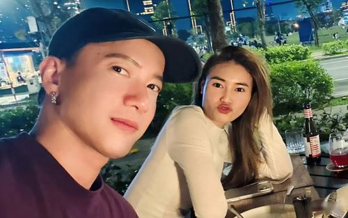 Khoảnh khắc đặc biệt của Ninh Dương Lan Ngọc bên S.T Sơn Thạch