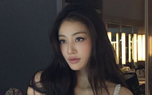 Jihyo (TWICE) khoe body 'chữ S', vóc dáng ngày càng thăng hạng