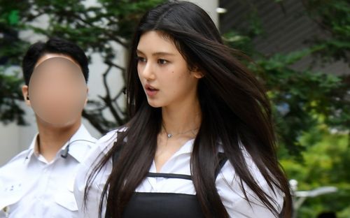 Phía Danielle (NewJeans) tố ADOR kéo dài vụ kiện 776 tỷ đồng, ảnh hưởng nghiêm trọng đến sự nghiệp