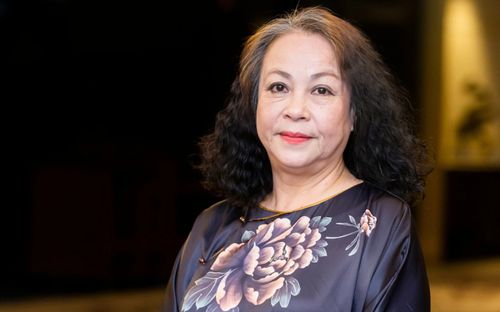 Nữ nghệ sĩ U70 gây chú ý vì cảnh đánh nhau