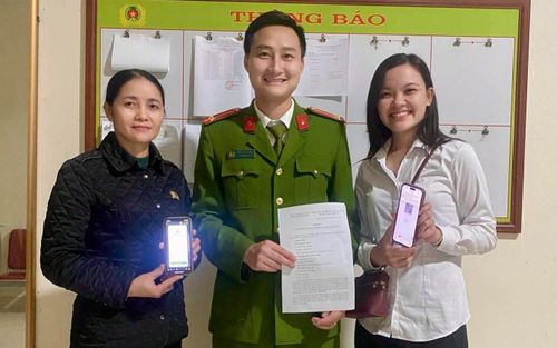 Tài khoản bất ngờ nhận được 1.3 tỷ đồng, người phụ nữ báo Công an liền tỏ chuyện đằng sau