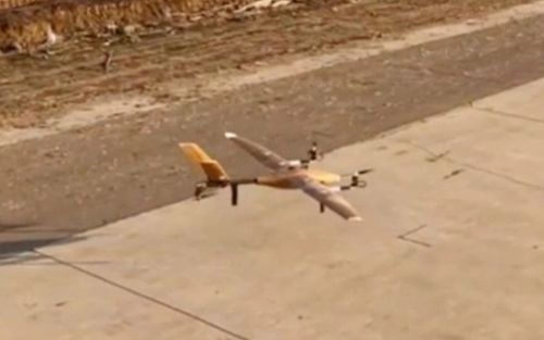 Drone tre đầu tiên trên thế giới cất cánh