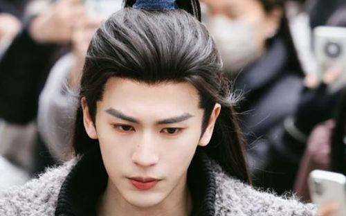 Tiếc cho Trương Lăng Hách