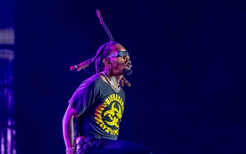 Nam rapper đình đám Offset liên tiếp vướng biến cố