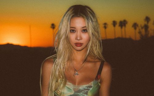 Ca sĩ Dayoung tiết lộ bí quyết 'lột xác' thành hot girl sau khi giảm 12kg