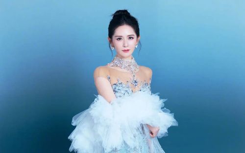 Tạ Na gây sốt với tạo hình 'nàng tiên biển'