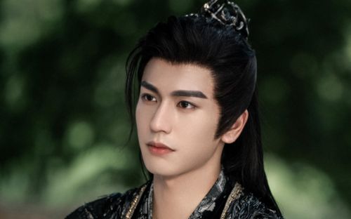 Giá trị thương mại của Trương Lăng Hách tăng vọt sau Trục Ngọc