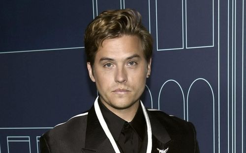 Nam diễn viên Dylan Sprouse bị trộm đột nhập nhà riêng
