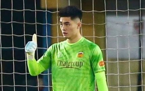 Thủ môn Trần Trung Kiên xuất thần vẫn không thể cứu HAGL