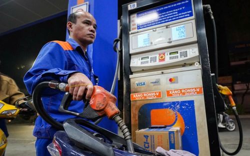 Giá xăng dầu hôm nay 23/4: Tiếp tục giảm