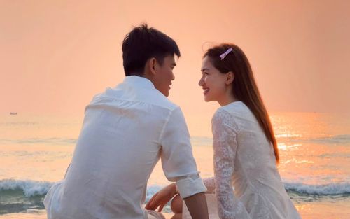 Chuyến đi trốn phố thị của vợ chồng Hòa Minzy ở 'nơi đáng sống nhất Việt Nam'