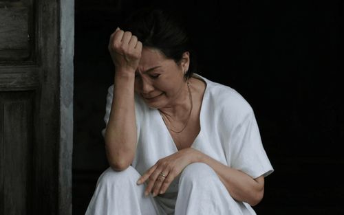 Hồng Đào đã rơi nước mắt