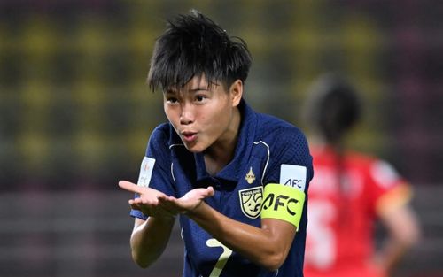 Thái Lan thắng đậm Việt Nam 4-1, giành vé vào tứ kết châu Á